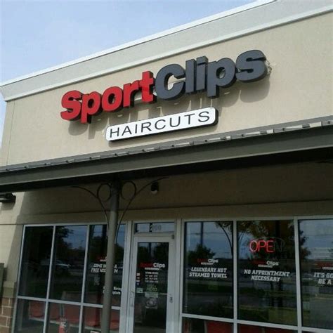 sports clips greenfield wi|sport clips ashwaubenon.